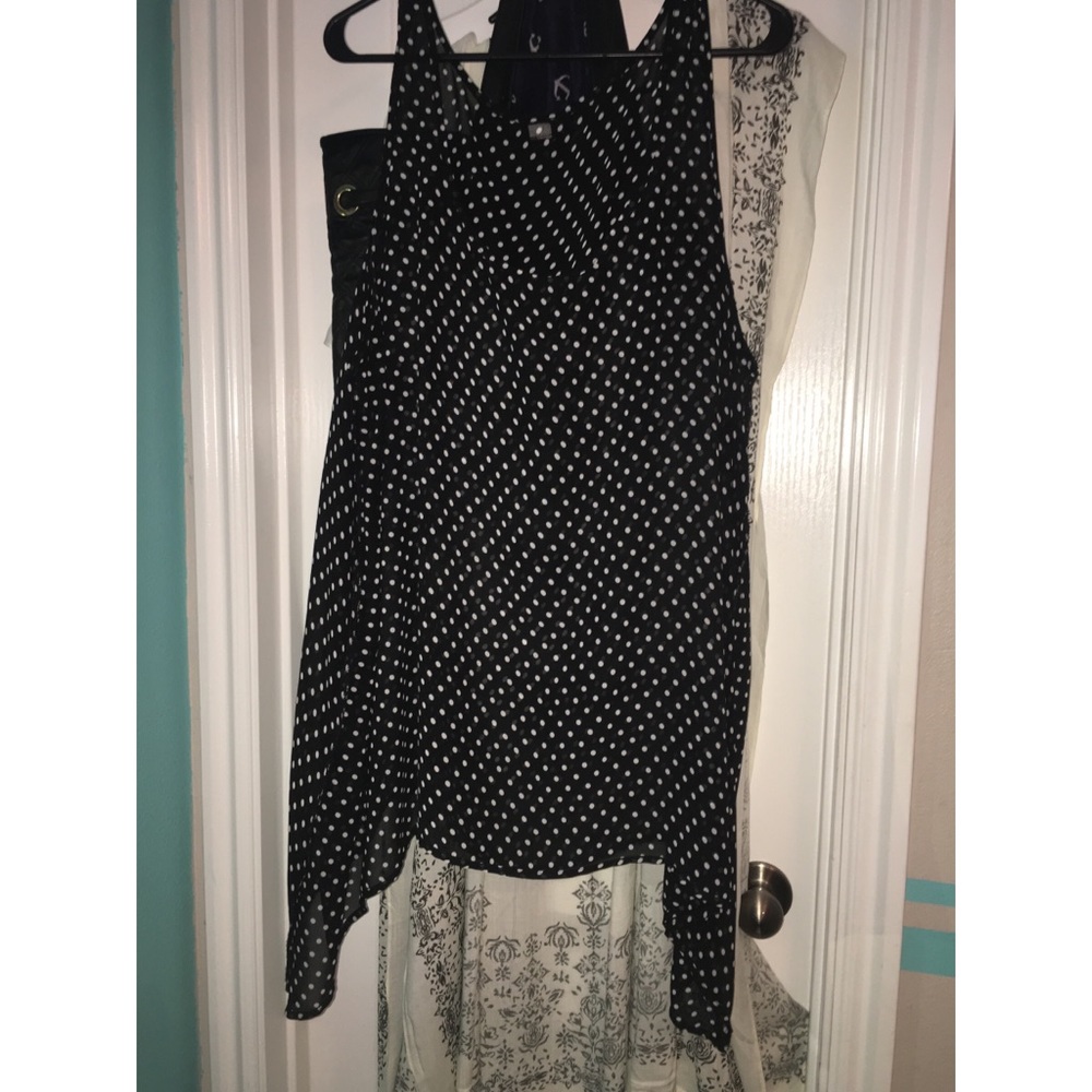 Torrid black & white polka dot shark bite tank top
